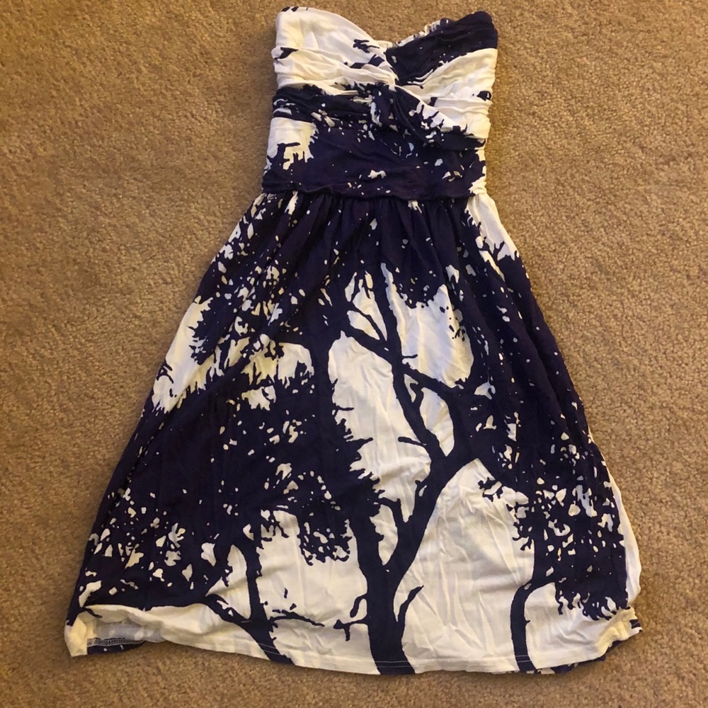 Strapless dress